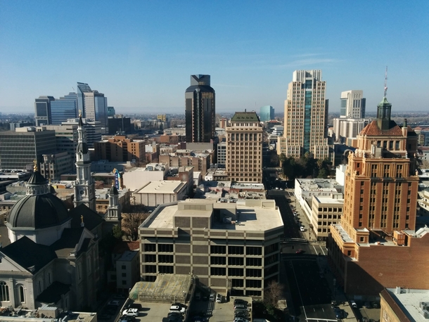Looking west on a crystal clear Sacramento day  xpost from rSacramento