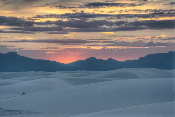 Love visiting Whites Sands NM at sunset Photo by Aaron B 