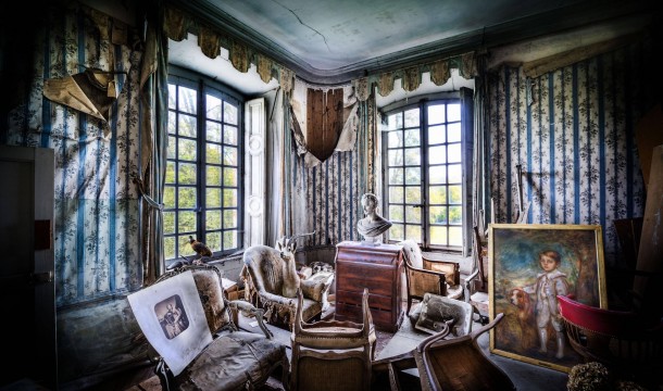 Macabre abandoned room in French chateau near Paris 