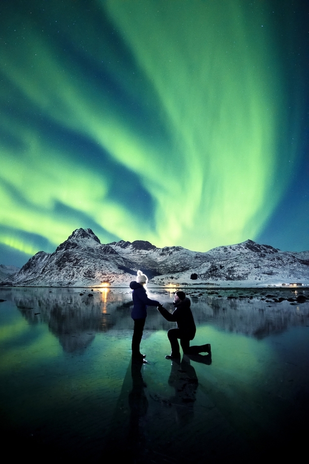 Man proposes to girlfriend under the aurora borealis in Iceland  Pic by Dale Sharpe 