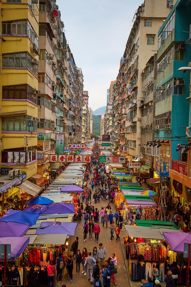 Market in Hong Kong 