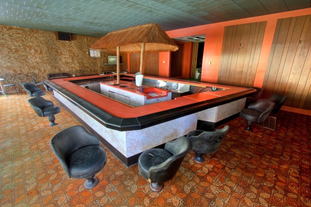 Mid-Century Modern Tiki Bar Penn Hills Resort Analomink Pa 