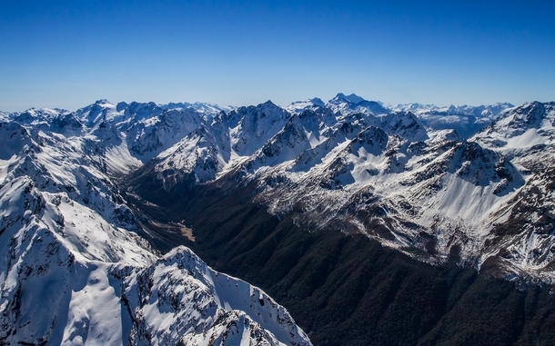 New Zealands Southern Alps on a perfect winter day 