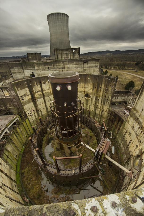 Abandoned Nuclear Facility!!