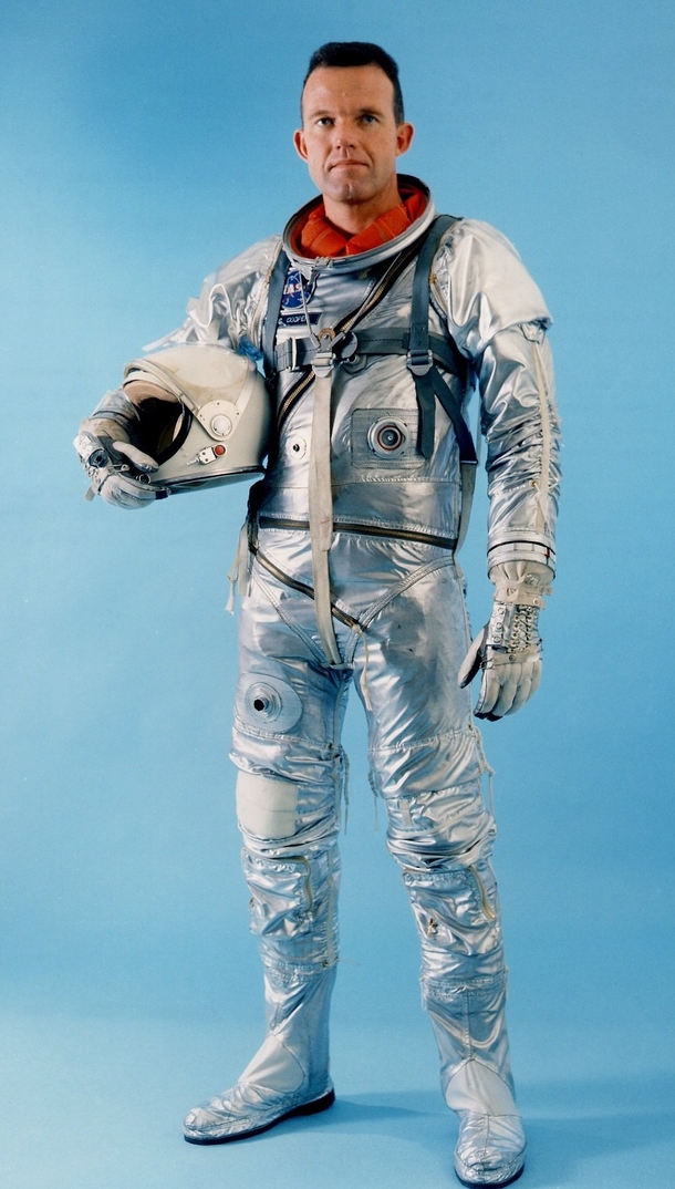 Official portrait of Gordon Cooper while wearing the Mercury spacesuit  xpost rTechnologyPorn