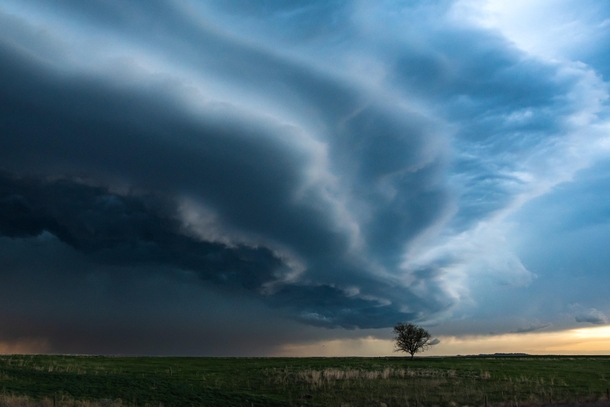 One of the more beautiful cloud formations Ive photographed during storm season Eastern Wyoming 