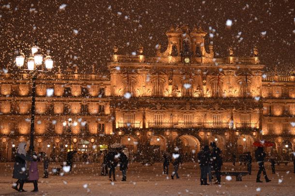 Plaza Mayor in the snow is pretty awesome Salamanca Spain cross-post from rPrettyAwesome  x 