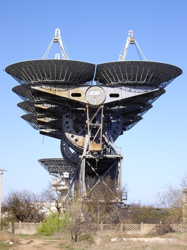 Pluton - Soviet deep space communications and planetary radar 