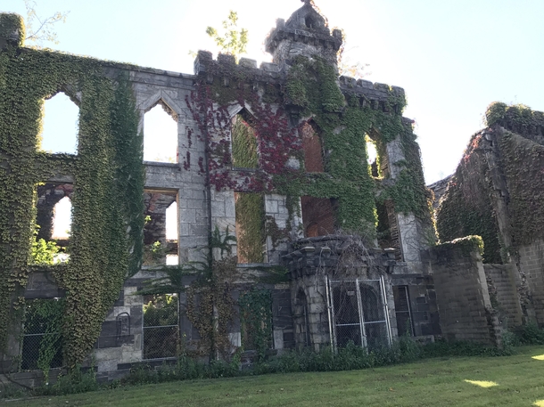Renwick Smallpox Hospital on Roosevelt island The only landmarked ruins in NYC c