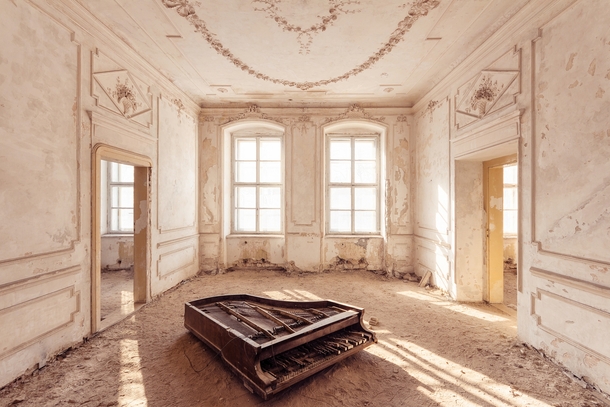 Room in an abandoned palace  by Timeless Seeker