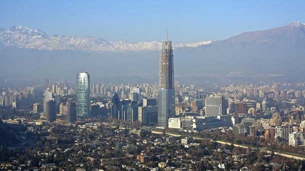 Santiago de Chile and the tallest skyscraper in South America now complete 