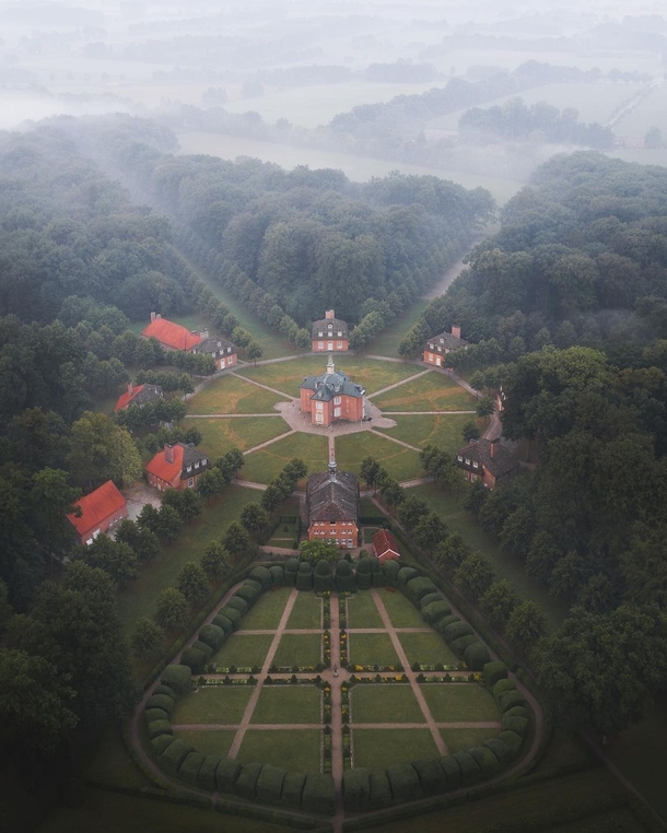 Schloss Clemenswerth the th century Baroque hunting complex with its central pavilion surrounded by eight smaller lodges for guests Sgel Emsland Lower Saxony Germany
