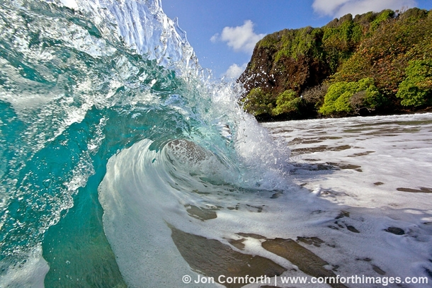 Shorebreak waves at Hamoa Beach Maui Hawaii 