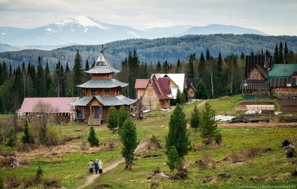 Siberian Hermit Village x-post from rremoteplaces 