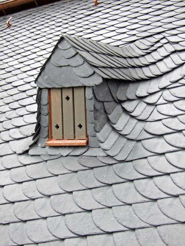 Slate roof on a house in Frankfurt 