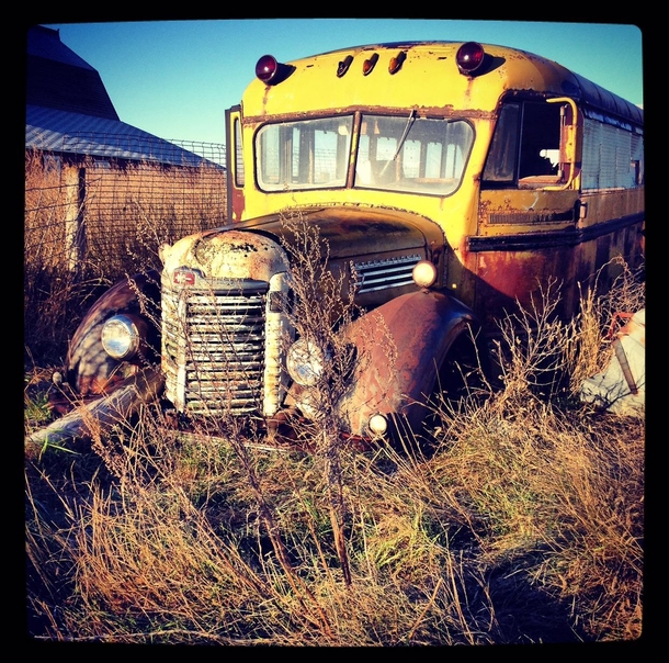 Some people were asking for a pic of the abandoned school bus that I mentioned is parked next to the abandoned schoolhouse I posted yesterday so here you go