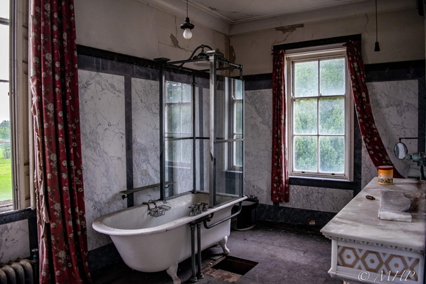 Still a nice looking bathroom inside an abandoned mansion