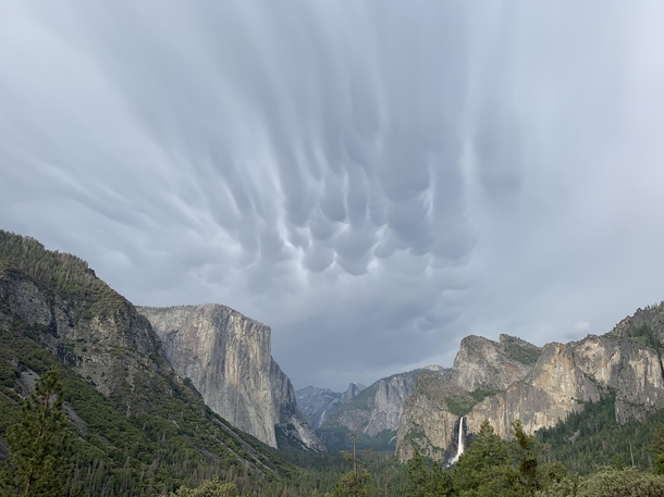Storm rolling in on Tunnel View Yosemite OC 
