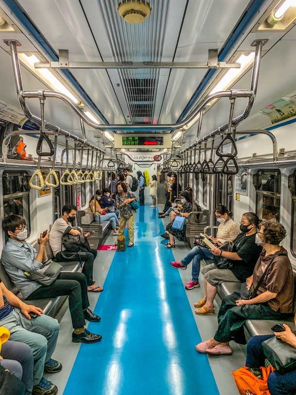 Subway in Seoul 