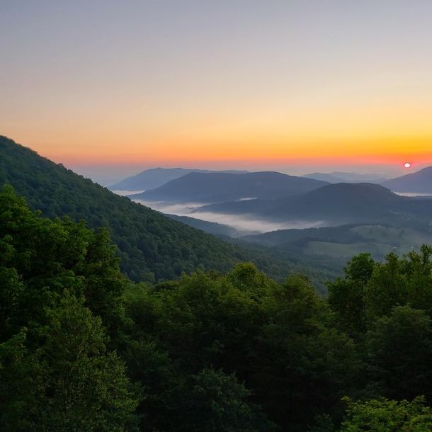 Sunrise over Mt Jefferson North Carolina OC x