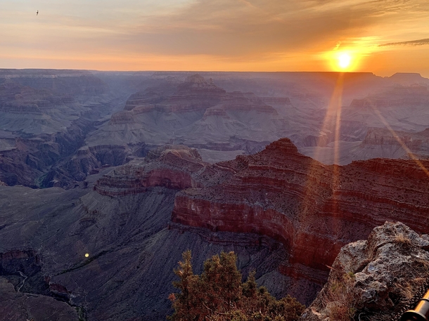 Sunrise over the Grand Canyon 