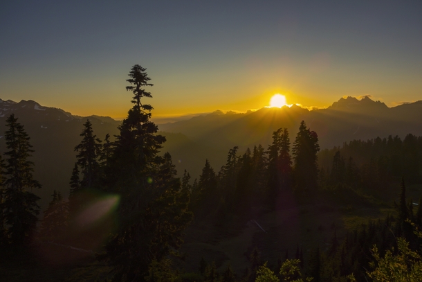 Sunset from Lake Beauty Olympic National Park - Washington USA 