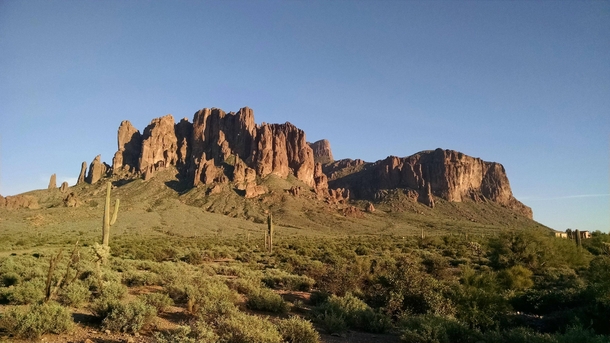 Superstition Mountains - Arizona USA 