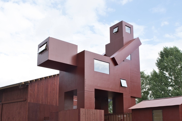 Surely this is the perfect building for this sub Atelier van Leishout - 