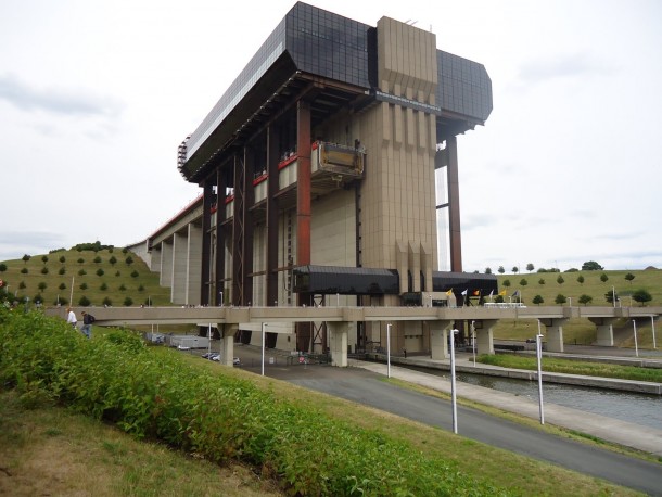 Tallest Boat Lift in the World Le Rulx Belgium 