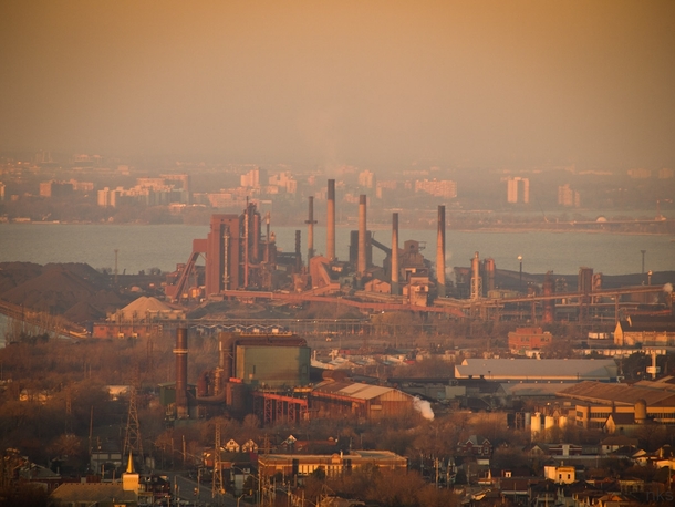 The almost-defunct steel mills of Hamilton Ontario 
