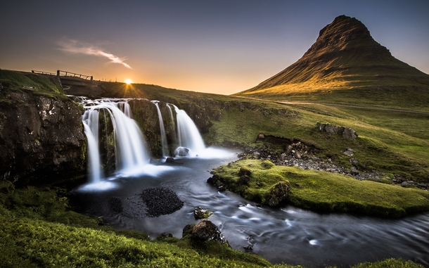 The astonishing Kirkjufell in Iceland 