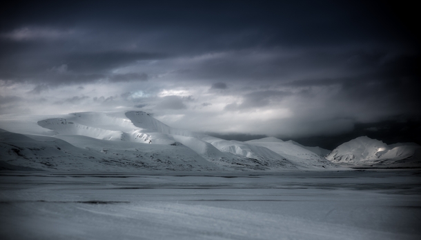 The frozen landscape of Svalbard Norway - Hans Christian Berge 