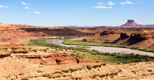 The Green River meandering through Canyonlands NP 