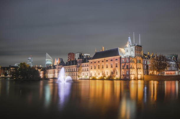 The Hague at night 