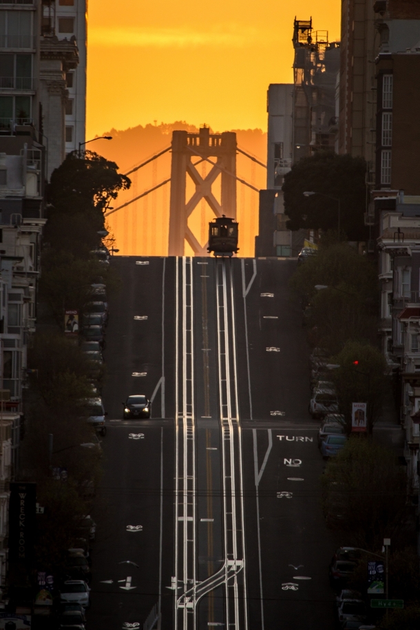 The San Francisco-Oakland Bay Bridge trying its best revilbridges impression 