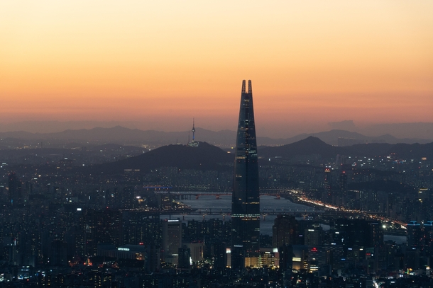 The view of Seoul tonight at sunset This is straight of the camera with no editing done to it
