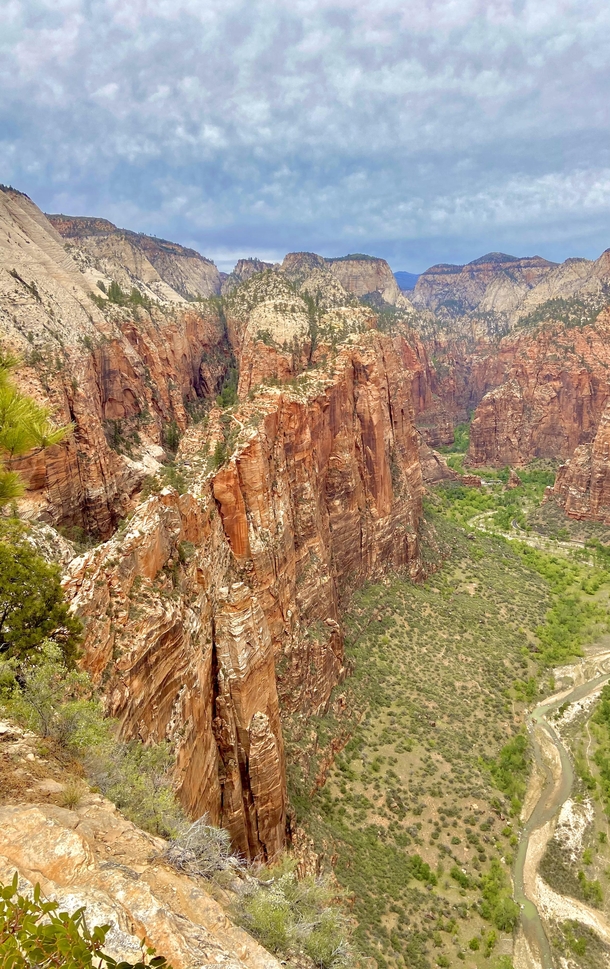 The walls of Zion 