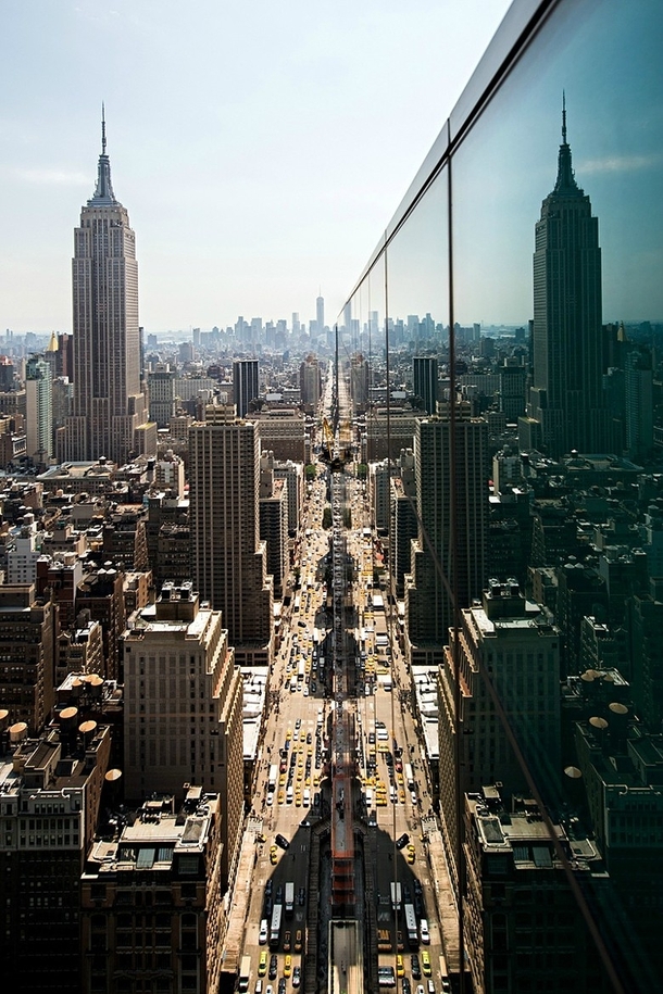 This is how NYC looks from the side of a skyscraper 
