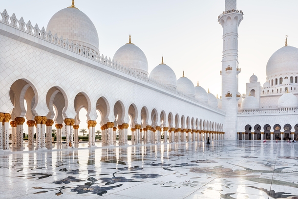 This magnificent exterior walls of Sheikh Zayed Grand Mosque Center in Abu Dhabi United Arab Emirates 