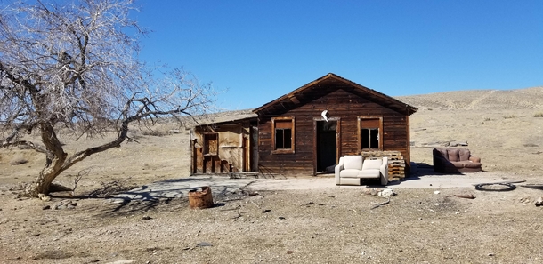 This old house sheltered  generations near an old mine in the middle of nowhere Nevada