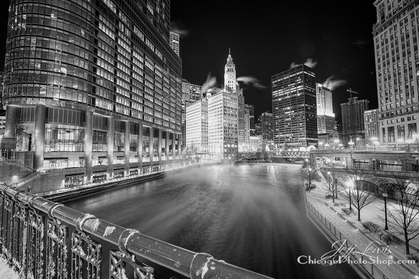 This was taken on one of the coldest days in Chicago history Wind Chill was near - 