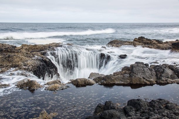Thors Well at morning high tide in Yachats Oregon 