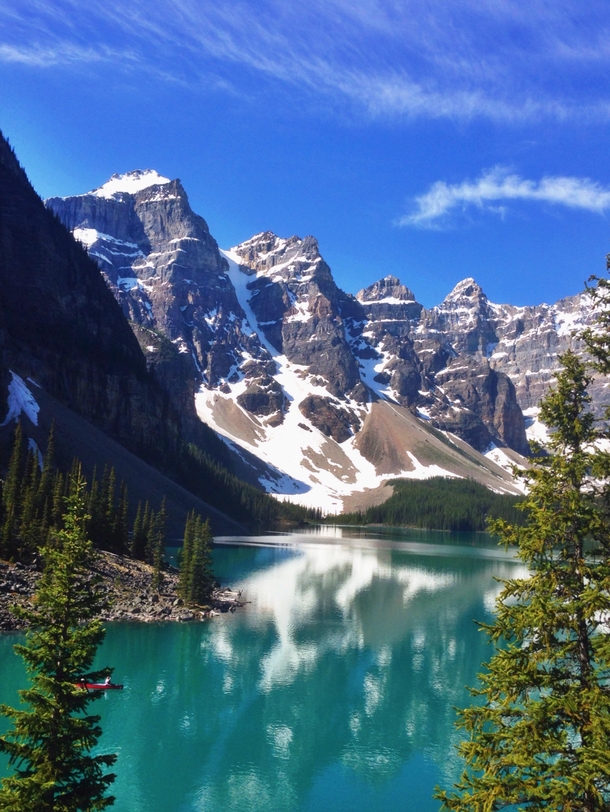 Typical summer day at Moraine lake 