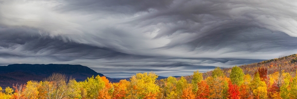 Undulatus asperatus clouds over near-peak foliage in Carrabassett Valley Maine 
