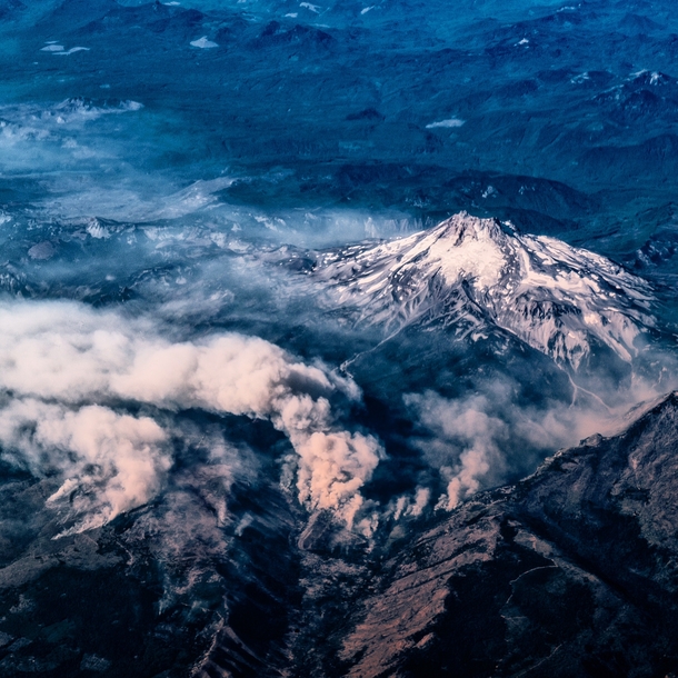 Up in the air Mount Jefferson Oregon  IG GiorgioSuighi