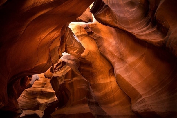 Upper Antelope Canyon by LimpyB 