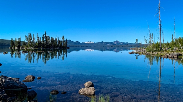View of Diamond Peak as seen from Waldo Lake Oregon 