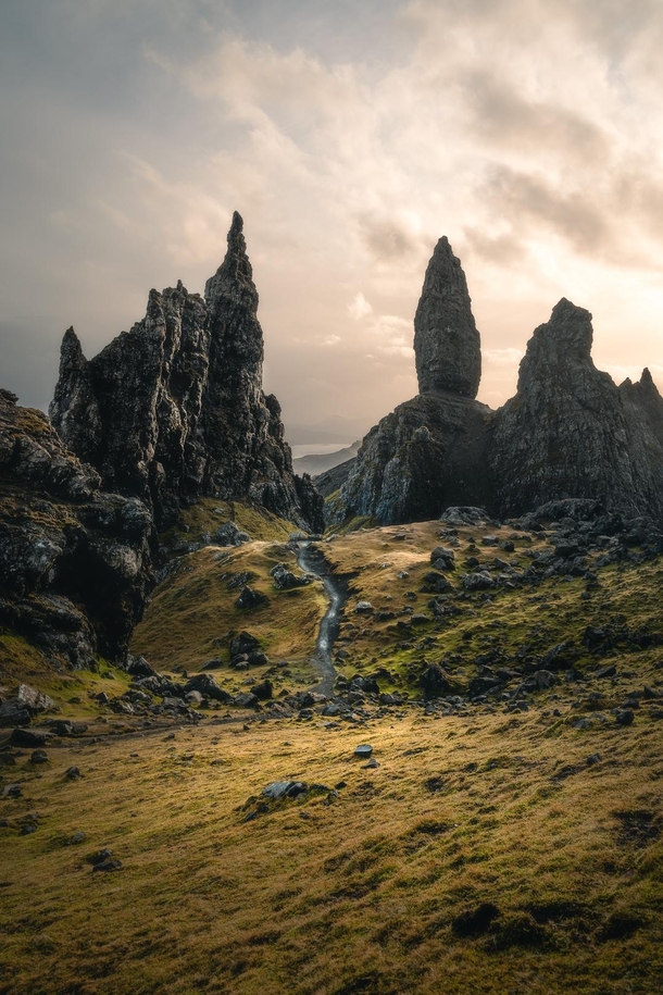 Visited the Isle of Skye and Oldman of Storr pictured this weekend and got pure Middle Earth vibes 
