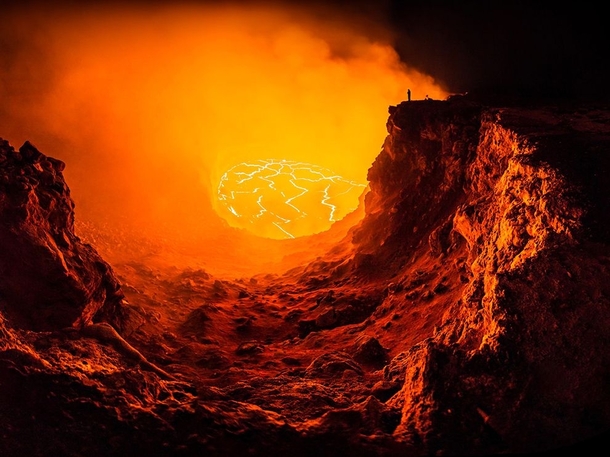 Volcanic Selfie Kilauea Volcanos Halemaumau Crater in Hawaii Volcanoes National Park Photograph by Andrew Hara 