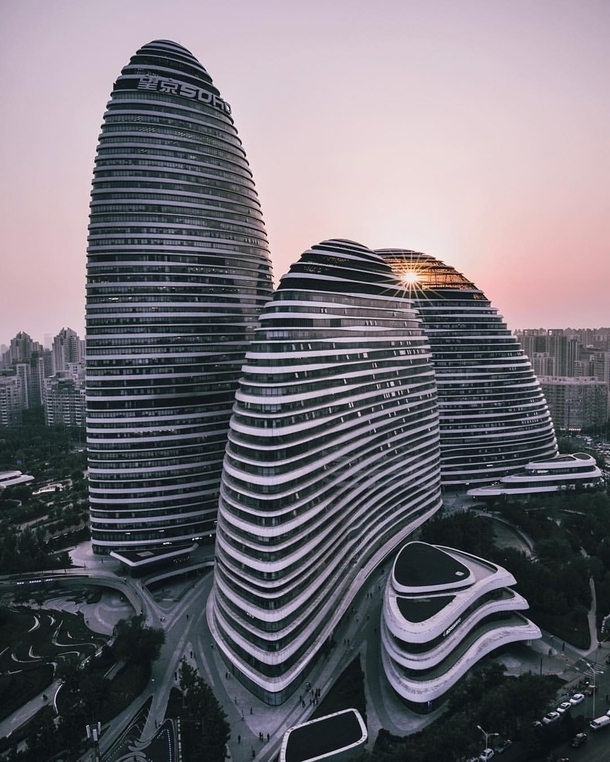 Wangjing Soho - Beijing China - Dame Zaha Mohammad Hadid Architect - 
